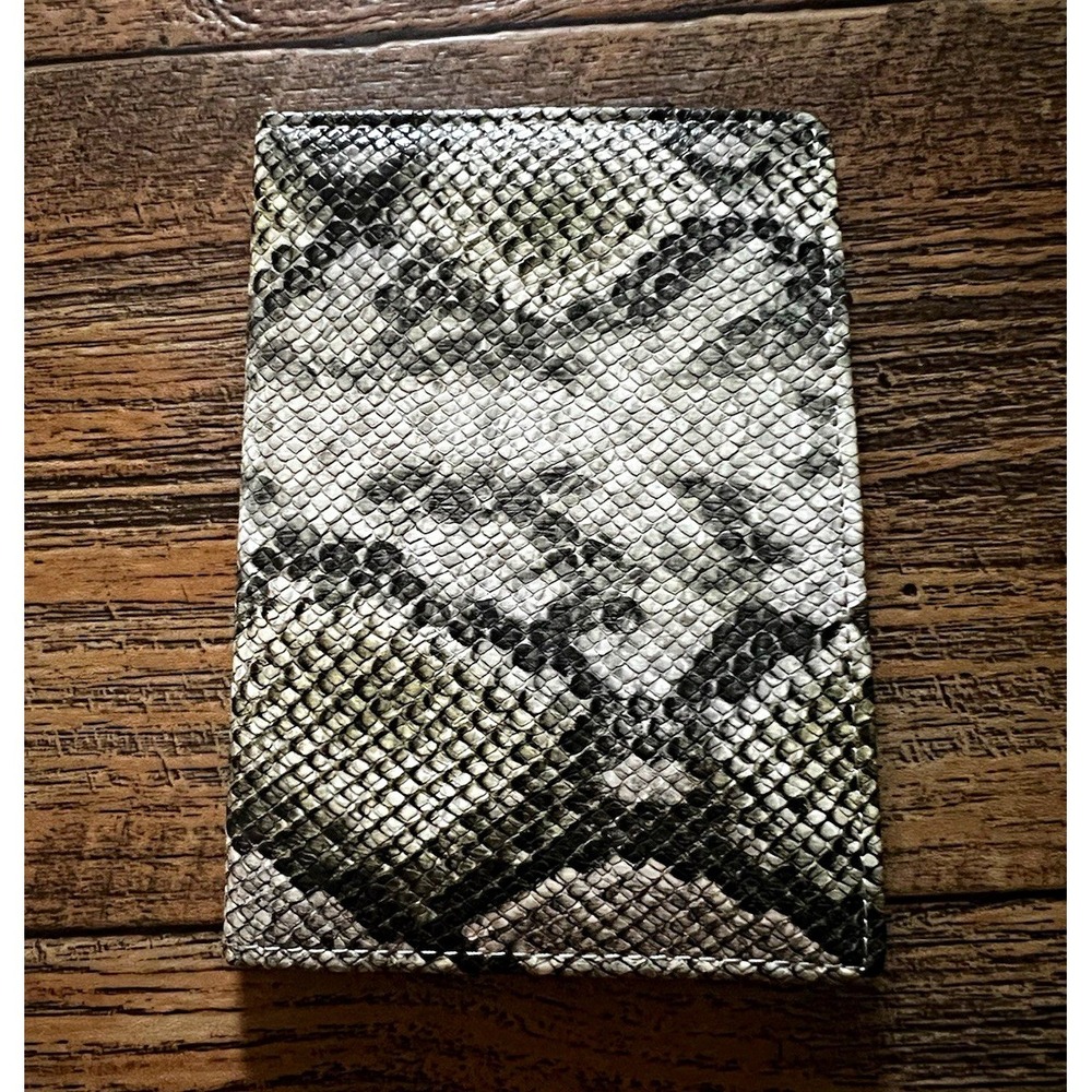 Samantha Brown Bi-Fold Wallet Snake Animal Print Gray Black Beige